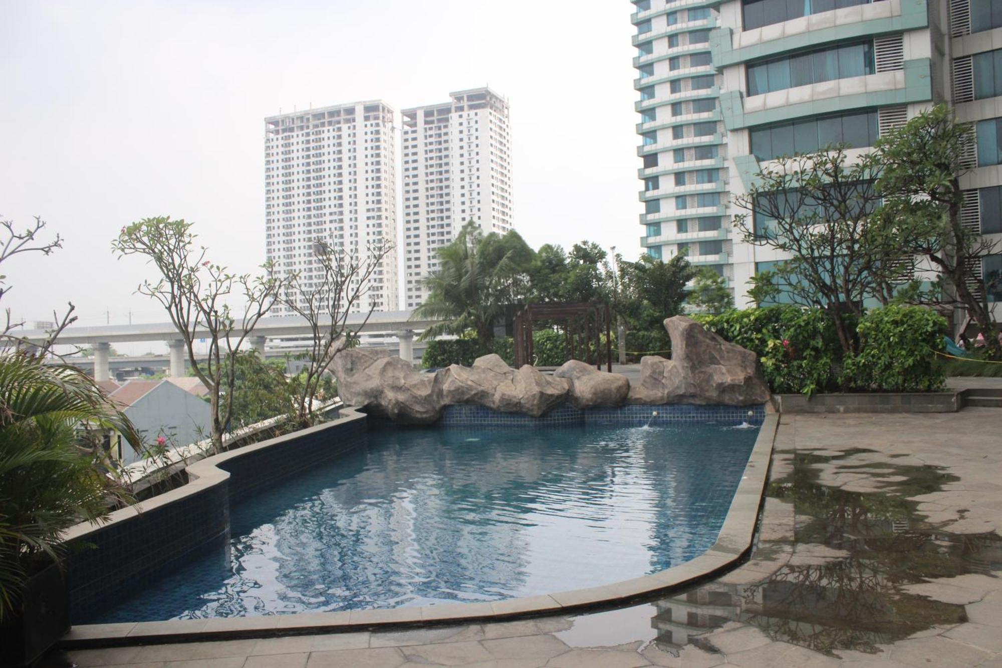 Cozy Grand Kamala Lagoon By Pelita Property Bekasi Buitenkant foto
